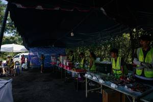 BIB: 
                            <button type="button" onclick="openModal(28148307)" class="btn btn-primary btn-sm float-right btn-popup" data-toggle="modal" data-target=".modal-high-quality">
                        <i class="fas fa-shopping-cart"></i> Add to Cart
                    </button>
                                            <button type="button" onclick="isThisMe(28148307, true)" class="btn btn-success btn-sm float-right btn-popup btn-isme hidden" data-toggle="tooltip" data-placement="bottom" title="นี่คือรูปของคุณใช่ไหม คลิกที่นี่เพื่อเอาเข้าอัลบั้ม">
                        <i class="fas fa-plus"></i> Add to album
                    </button>
                    <button type="button" onclick="isThisMe(28148307, false)" class="btn btn-warning btn-sm float-right btn-popup btn-isnotme hidden">
                        <i class="fas fa-ban"></i> Remove from album
                    </button>